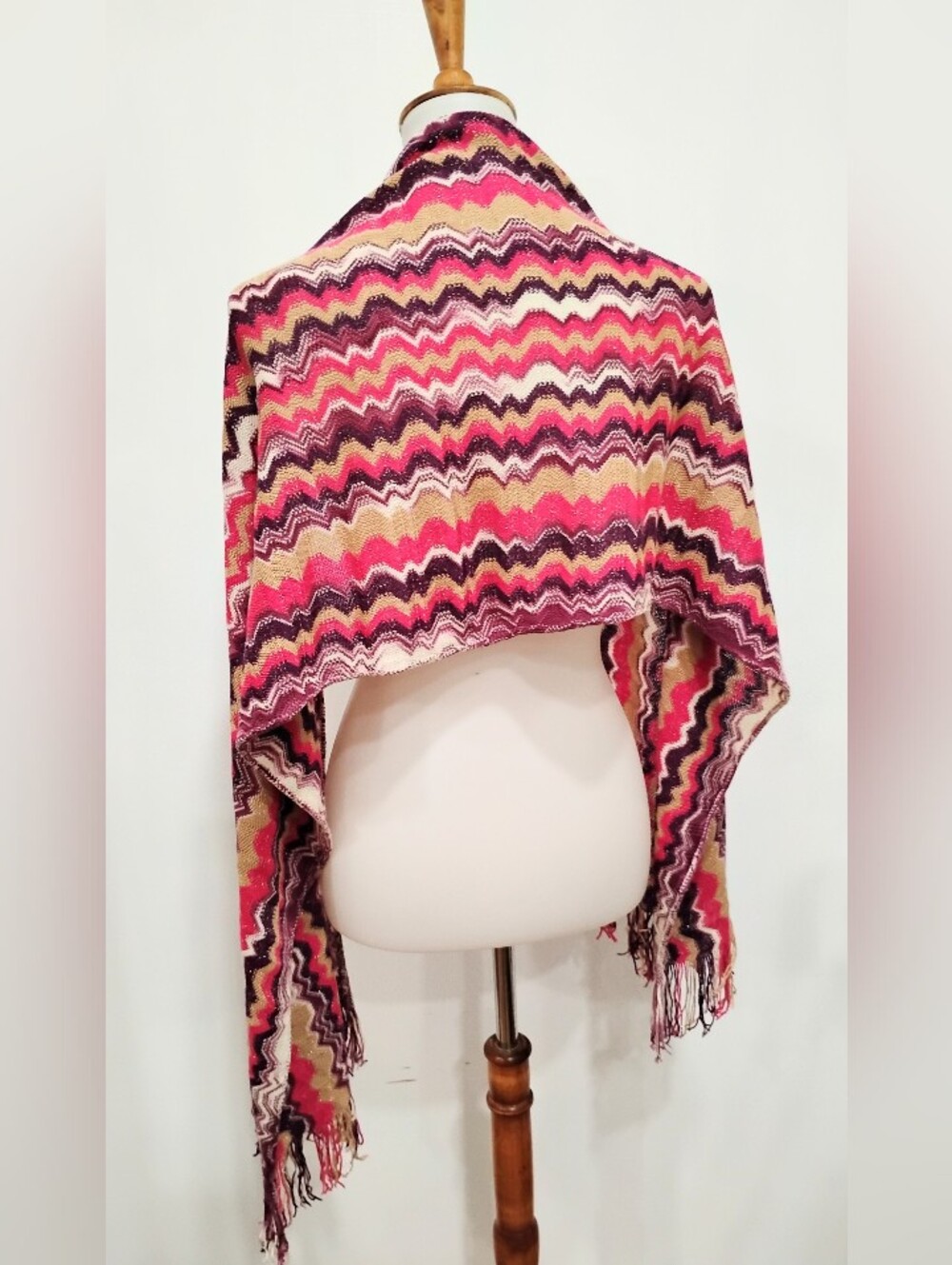 MISSONI SCARF NWOT - Picture 4 of 5